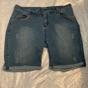 BG jeans collection .